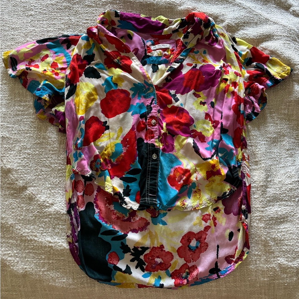 Free People flowy button up top size XS